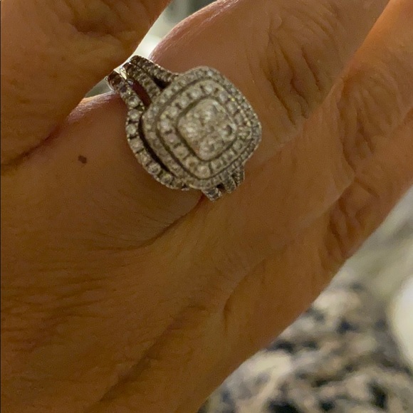 Meet your Posher, Neela - Picture 1 of 1